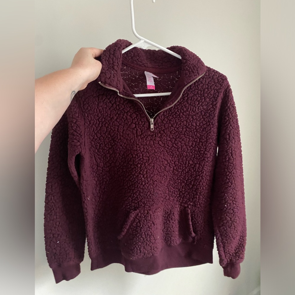 Maroon pullover